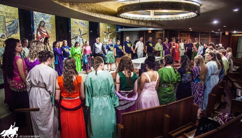 Just Pretend Green Room